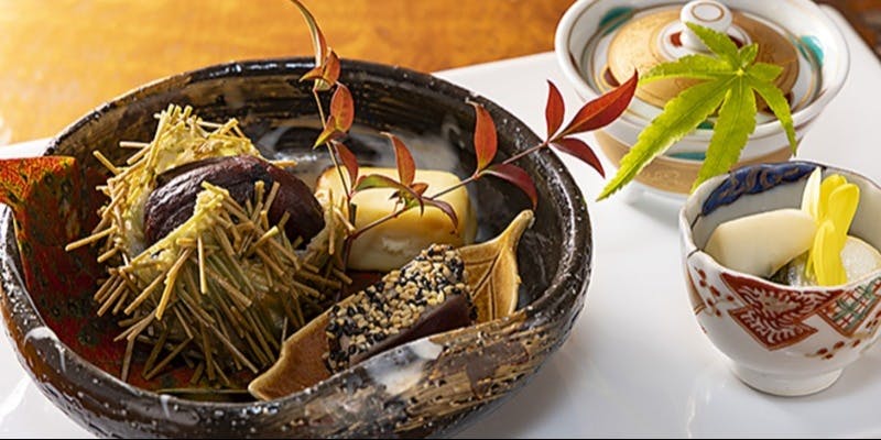 【モダン懐石】前菜五種・御椀・造里・煮物・強肴・御口直し・食事・菓子