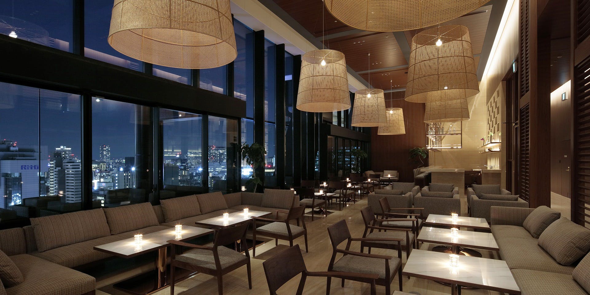 ザ シーズ スカイ カフェ アンド バー (THE C′s SKY CAFE & BAR) - カンデオホテルズ 大阪ザ・タワー/カフェ＆バー  [一休.comレストラン] - ネット予約可