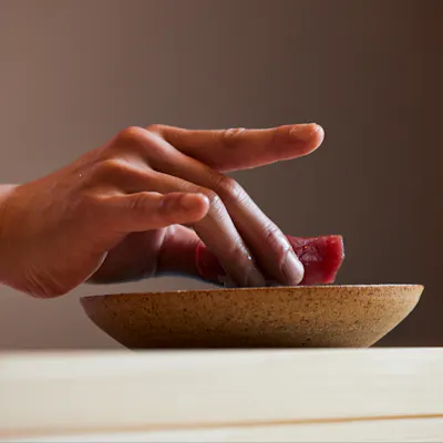 職人の技術を活かした至高の鮨を