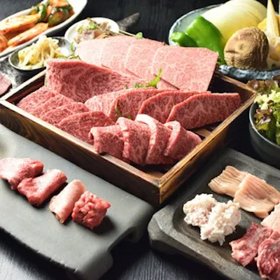 タンから肉寿司までしまね和牛を満喫。コースプランがオススメ