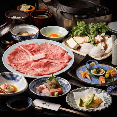 厳選黒毛和牛のすき焼き・しゃぶしゃぶ