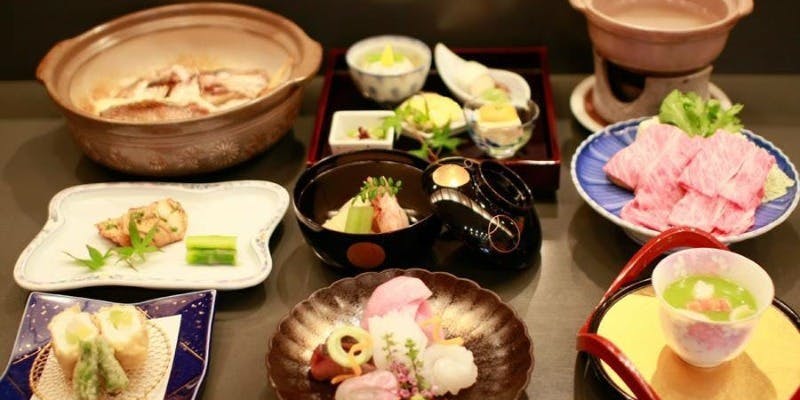 【おまかせ会席　寛々】先付け、上造り 、八寸 など全10品　※2名様より要予約