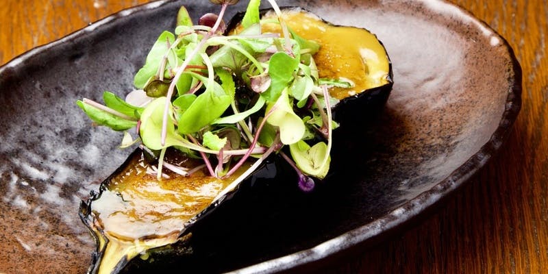 【最強コース】自慢のあて盛り合わせ ＆ 本日のお造り盛り合わせ、エビマヨ、真鯛茶漬けなど全8品