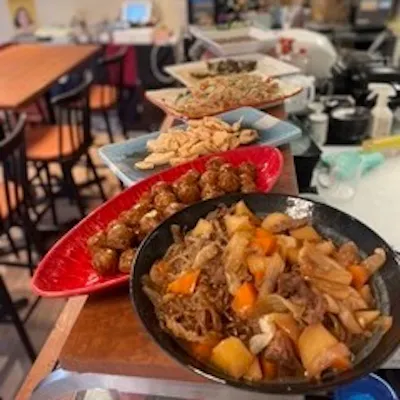 【おばんざいや鮮魚のお造り、和牛ステーキがイチオシ!】