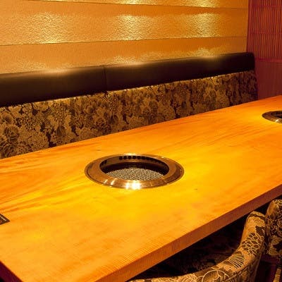 落ち着いた雰囲気の店内