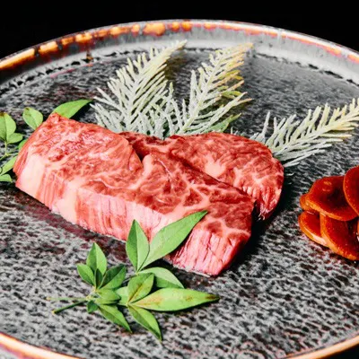 厳選された上質なお肉を、贅沢に。