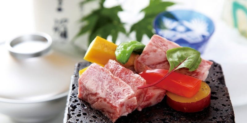 【和風ステーキ膳】小鉢、旬物、広島牛石焼、サラダ、台物、食事、水菓子＋個室確約