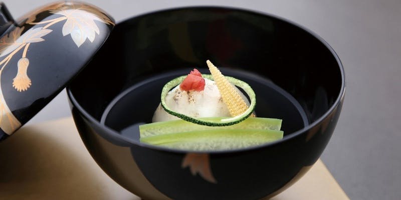 【三嵋会席】三嵋の名を冠した会席で、贅を尽くした旬の味覚＋個室確約