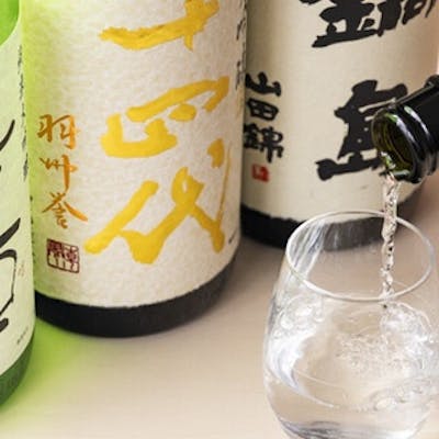 料理の味を引き立てる一杯を。日本酒は甘口から辛口まで充実のラインナップ