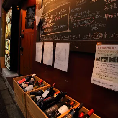 落ち着いた雰囲気の店内