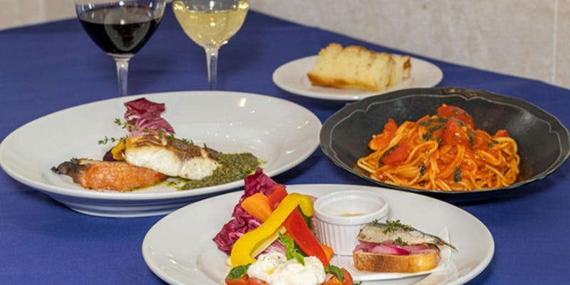 【ランチ グラツィオーゾ】選べるパスタ または ピッツァ、メインなど　全4品（web予約限定）