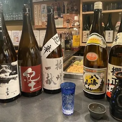 多彩なドリンクで料理を引き立てる
