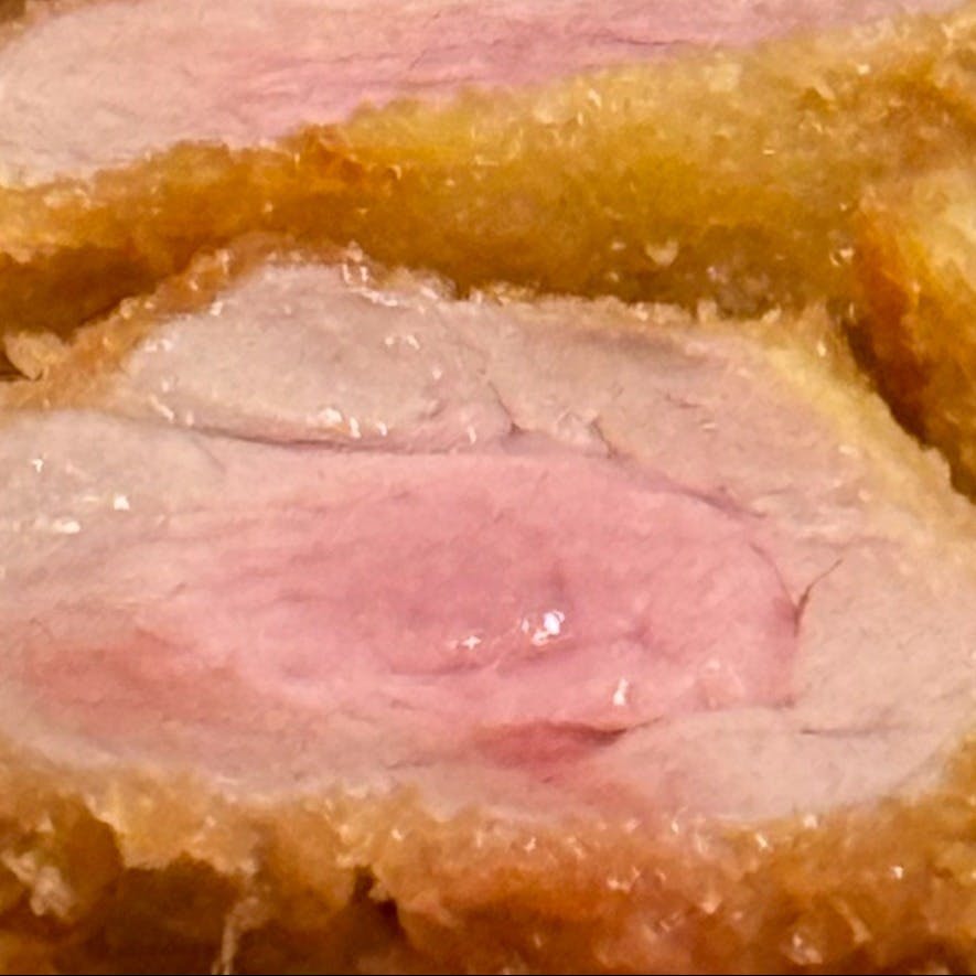 厳選された豚肉の旨味を堪能