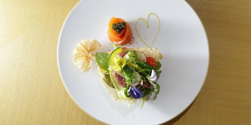 THE GARDEN LOUNGE�^�G�X�p�V�I �i�S���L���b�X��