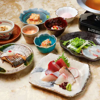 旬の食材を使用した本物の和食料理人達の本格割烹料理をお楽しみくださいませ。