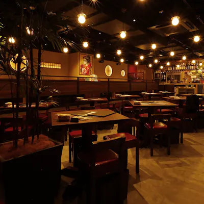 テーマパークのようなワクワク感満載の店内!