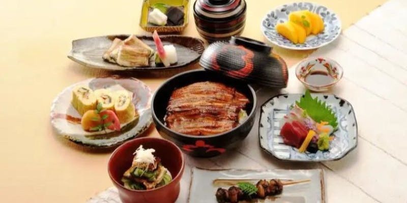 花【鰻コース】う巻き、鰻スープ、鰻丼、白焼きなどが楽しめる／全6品