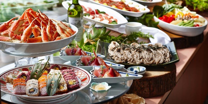 （12/1～18）【最大75分間飲み放題付】ホテルビュッフェ「冬の味覚フェア」～ローストビーフ食べ放題～