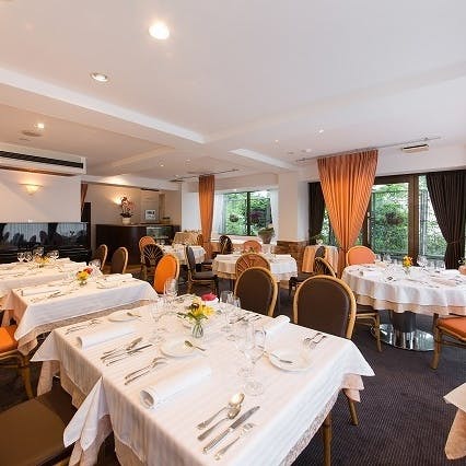 落ち着いた雰囲気の店内