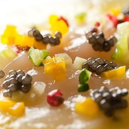 旬の食材を活かした本格フレンチ