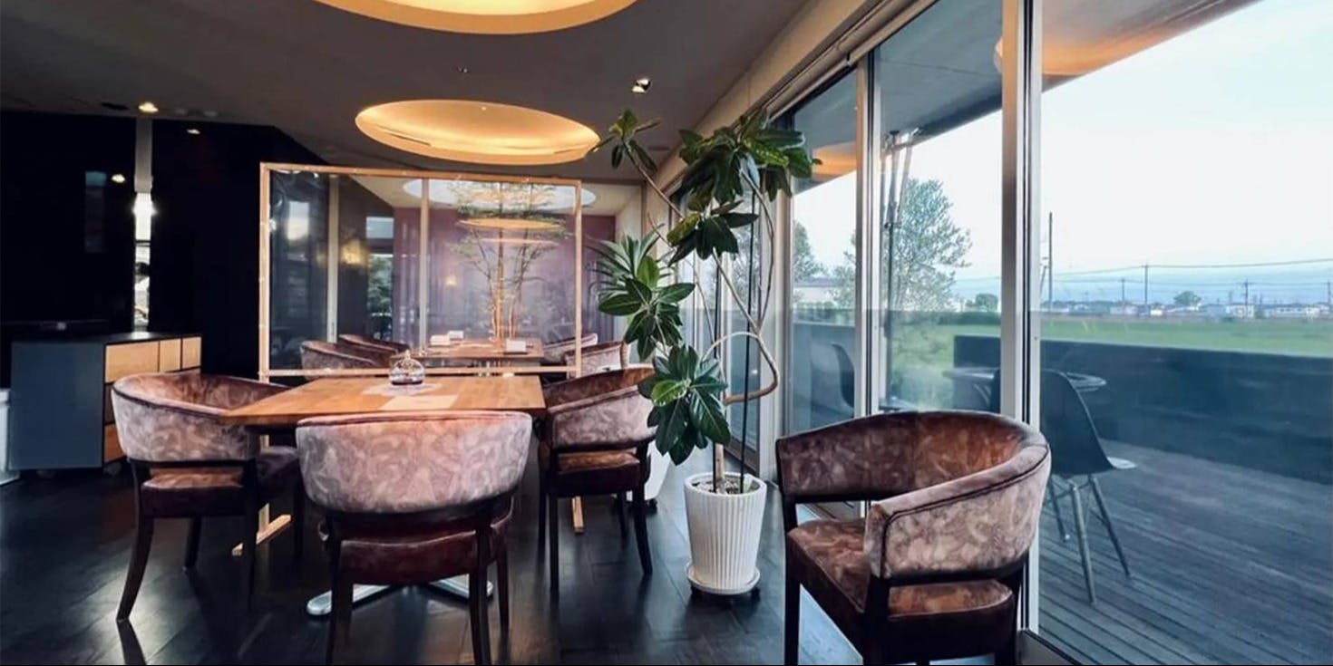 コンヴィヴィアリテ・イチノセ