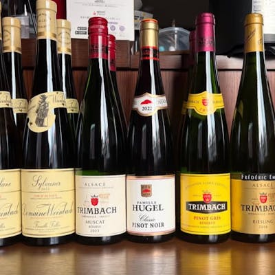 厳選された多彩なワインセレクション