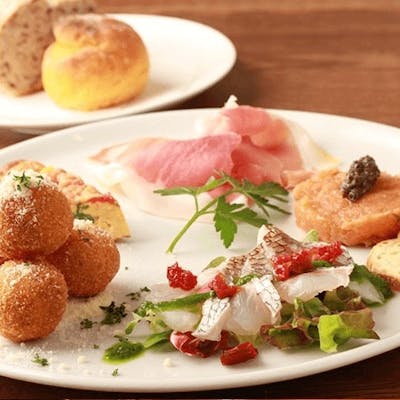 お好みで選べる当店名物前菜盛り合わせ