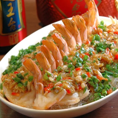 現地で磨いた技と味、一流料理人によるこだわり