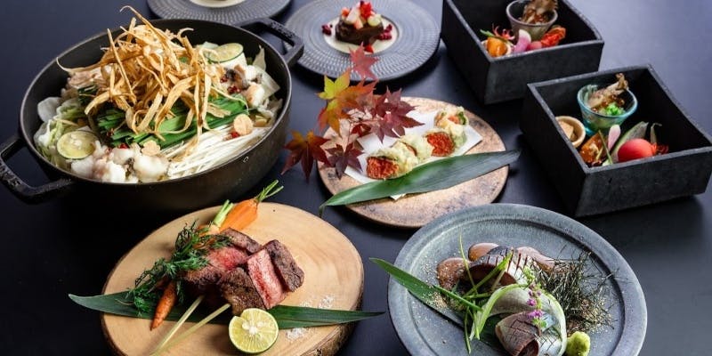 【豆金魚コース】 博多明太子の天ぷら 牛の炭火焼き もつ鍋を含む全7品【滞在2時間30分】＋飲み放題付