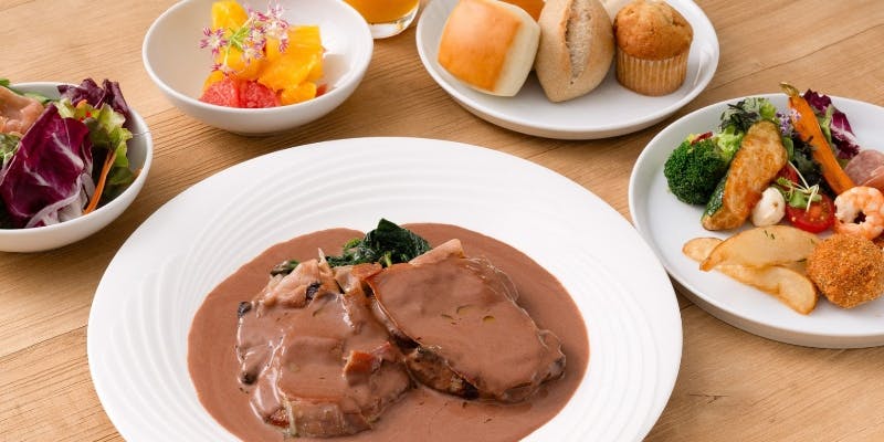 【ビュッフェ＋お肉料理】イタリアンビュッフェ＋お肉料理 ＋ ドリンクバー＋乾杯アルコールドリンク