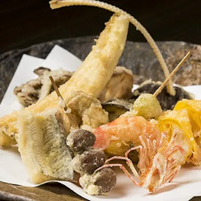 肩肘張らずに楽しめる季節の移ろい感じる天ぷら