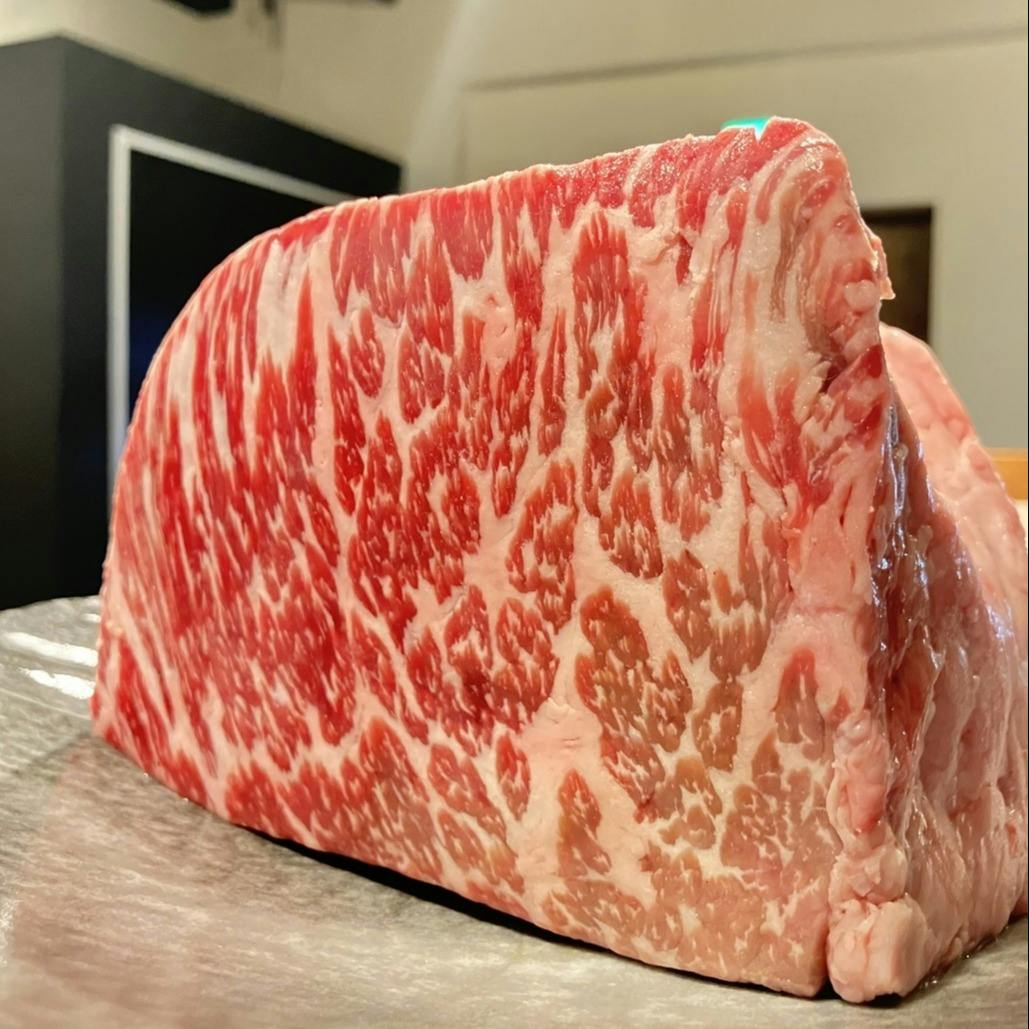 近江八幡「森三牧場」の近江牛を厳選使用