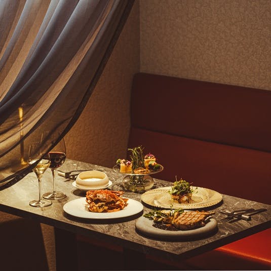 落ち着いた雰囲気の店内で特別な時間を