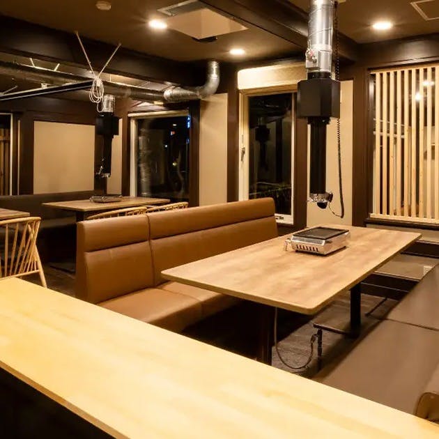 落ち着いた雰囲気の店内