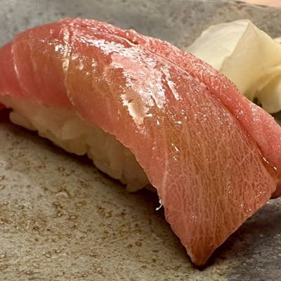 新鮮な魚介を使用したお寿司