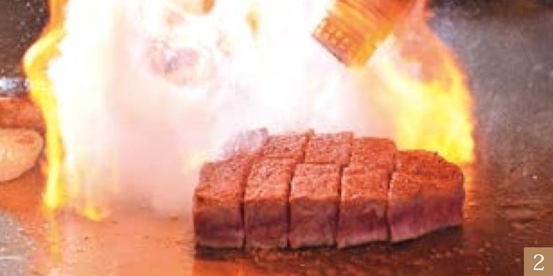 【デラックスコース】刺身、フォアグラ、極上広島牛、伊勢海老、キャビアなど全10品