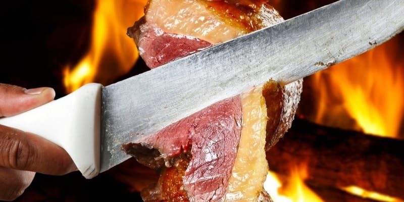 【20時以降限定】お得に楽しむ大人のディナータイム＋ソフトドリンク飲み放題（平日）