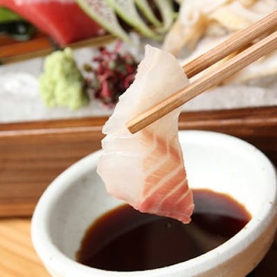 自家製の刺身醤油で味