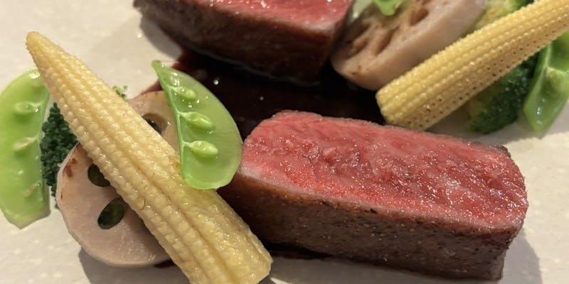 【Xmas2025】12/21～12/25限定　A5和牛ヘレのローストを贅沢に、オマールなど全10品