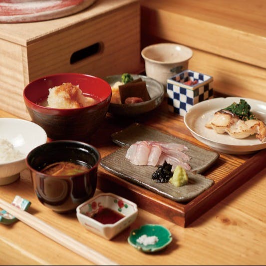 地元食材を活かした季節の料理