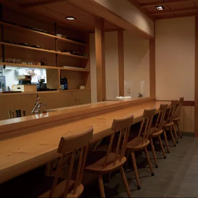 落ち着いた雰囲気の店内