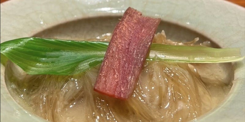 【おまかせコース】料理内容はおまかせとなります。 お飲み物は店舗で直接ご注文ください。