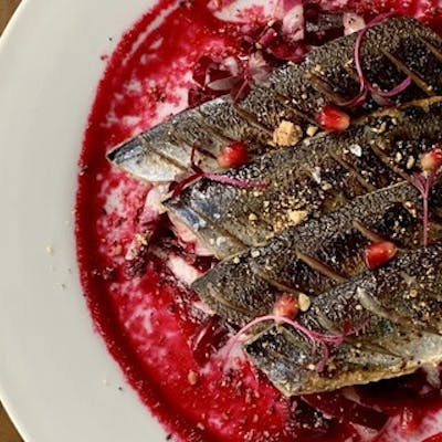 全国から直送される旬の魚介を堪能