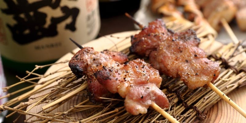 【女子会コース（全員女性の場合）】　おまかせ串2本や一品など平日限定プラン