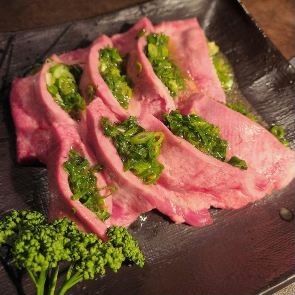 新鮮なホルモンの多彩なメニュー