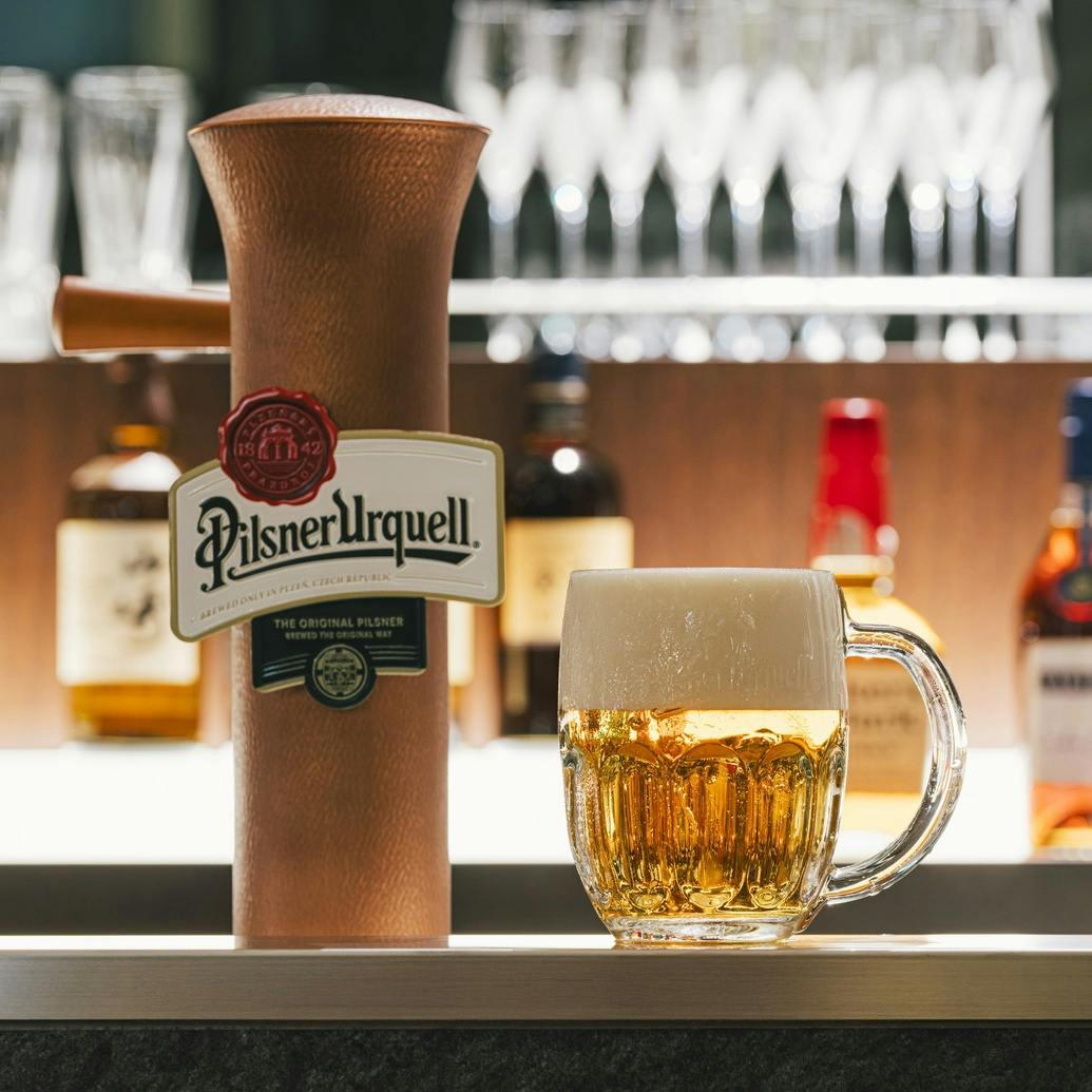 国際バーテンダーが注ぐこだわりのビール