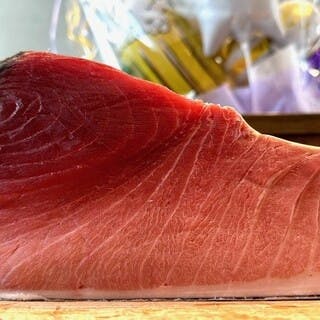 旬の一品料理と、 探す一杯。