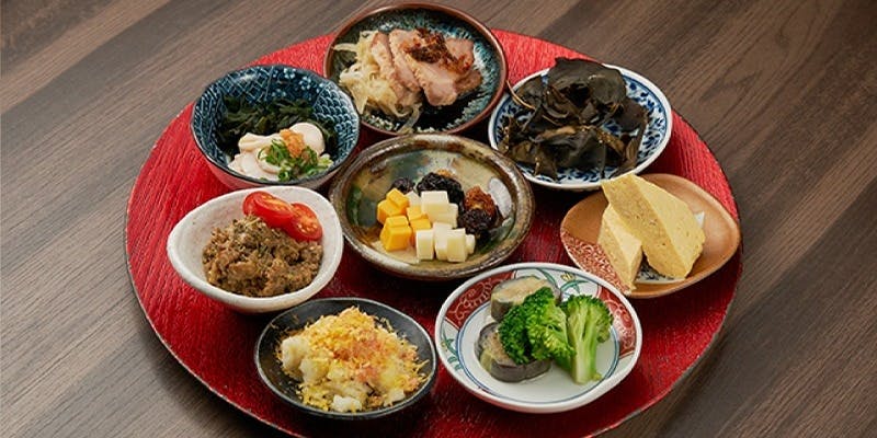 【飲み放題プラン】2次会に最適 おつまみ盛り合わせ付きの贅沢飲み放題でゆったり楽しむ（20時半～限定）