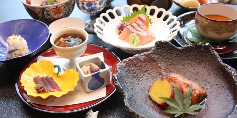 鮭の会席ランチ