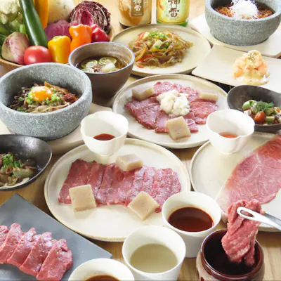 至福のひと時をさらに彩る、見た目も楽しい一品料理が勢揃い